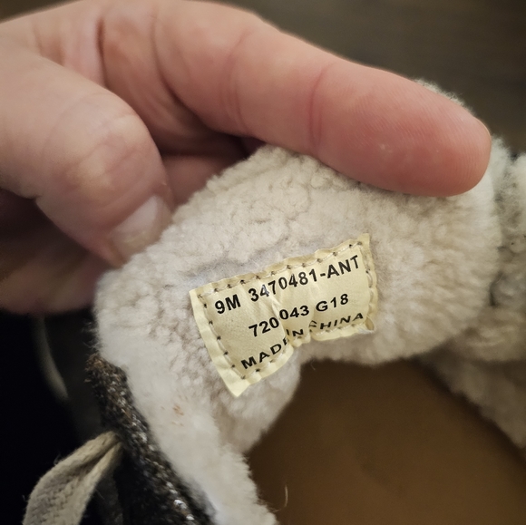 Frye leather laseup metalic shoes - Picture 4 of 5